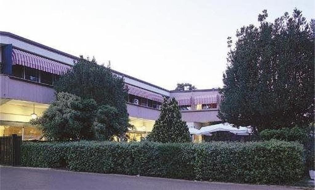 Hotel Giulietta E Romeo Casal Palocco Exterior photo