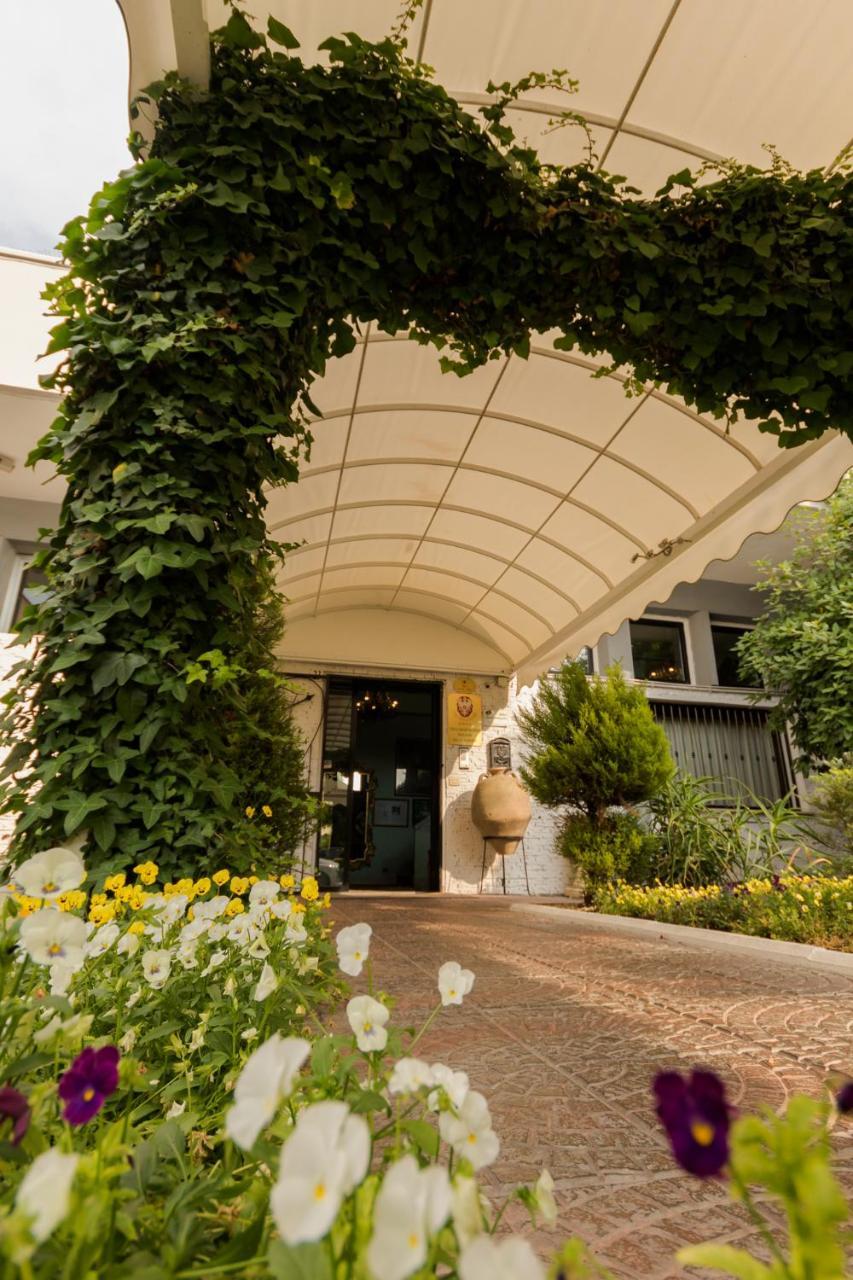 Hotel Giulietta E Romeo Casal Palocco Exterior photo